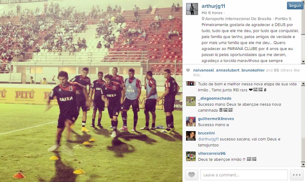 O atacante Arthur postou no Instagram sua transferência do Paraná para o Penapolense