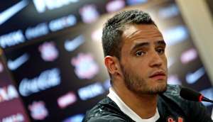 Renato Augusto vê 'duas finais' contra Bahia e Goiás