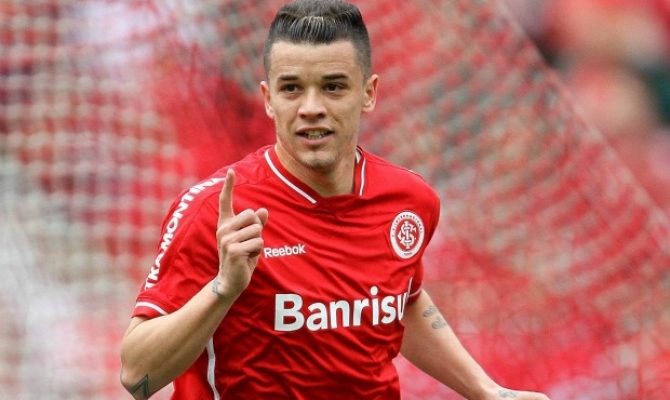 D'Alessandro sentiu um desconforto muscular e não enfrenta o São Paulo