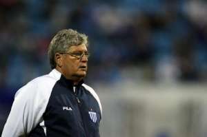 Série B: Avaí consegue liminar a terá Geninho no banco contra América-MG