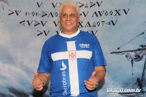 De saída do Vasco, Dinamite evita críticas a Eurico