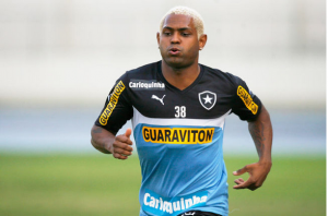 Jobson tem lesão na coxa e vira problema no Botafogo para o clássico