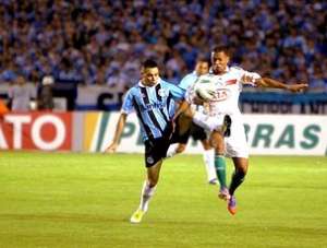 Flamengo pode levar Biteco e Pará do Grêmio como pagamento de dívida de Rodrigo Mendes