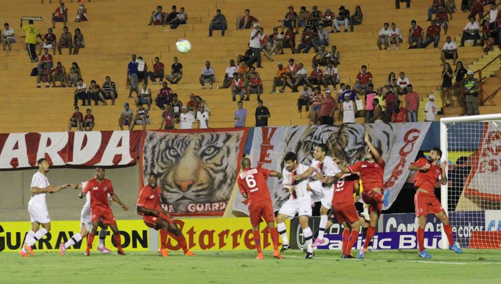 Vila Nova ainda acredita na permanência na Série B