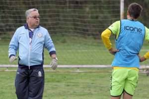 Série C: Josué Teixeira mantém mistério para definir time do Macaé