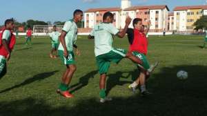Série B: Sampaio Corrêa muda meio time para enfrentar Boa Esporte