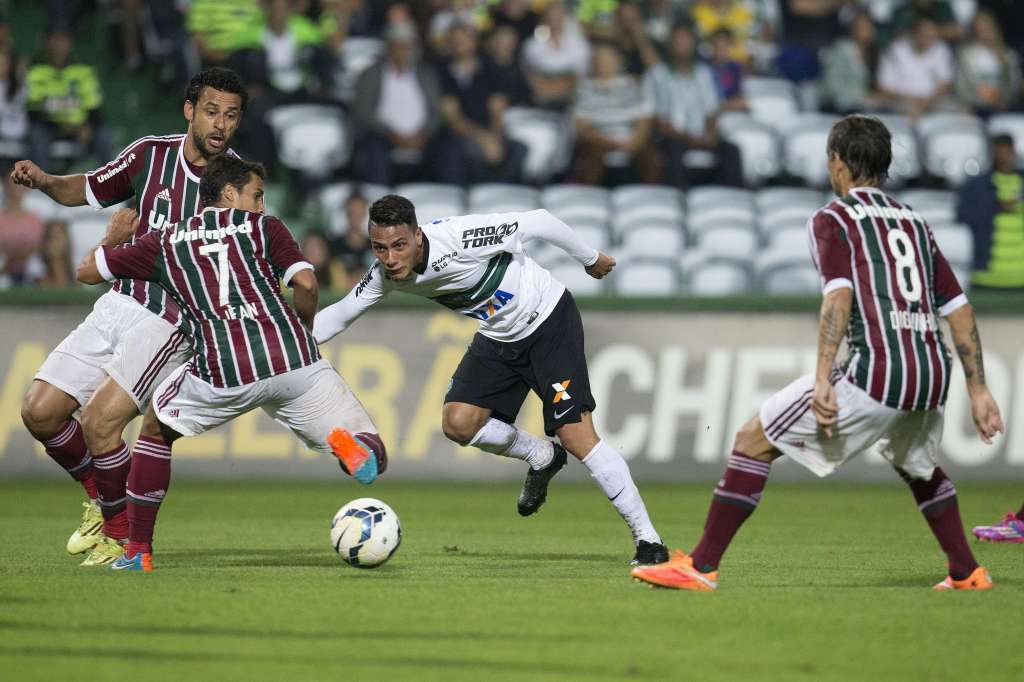 Fluminense precisa da vitória para continuar sonhando com G4