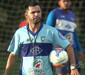 Zé Marco começou a carreira de técnico no Atlético Acreano e com muito sucesso em 2014