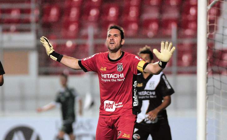 Roberto está vetado para a partida contra o América-RN