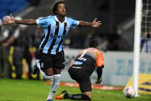 Biteco e Riveros disputam vaga no time do Grêmio