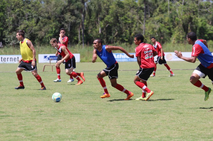 Joinville treina forte visando o duelo contra o Boa Esporte