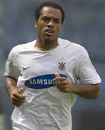 XV atravessa o Guarani e acerta com Zelão para o Paulistão