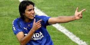 Em comunicado à imprensa, Marcelo Moreno diz torcer para não voltar ao Grêmio