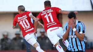 Artilheiro do Internacional, Rafael Moura, é oferecido ao Atlético-MG