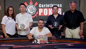 Wladimir, lateral da “Democracia Corintiana”, declara apoio a Ilmar Schiavenato para presidente