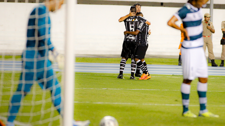 O Corinthians fez a sua parte e voltou ao G4