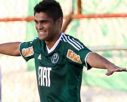 Luan ex-Palmeiras, Cruzeiro e agora nos Emirados Árabes é um dos destaques do Livro Luan ex-Palmeiras, Cruzeiro e agora nos Emirados Árabes é um dos destaques do Livro