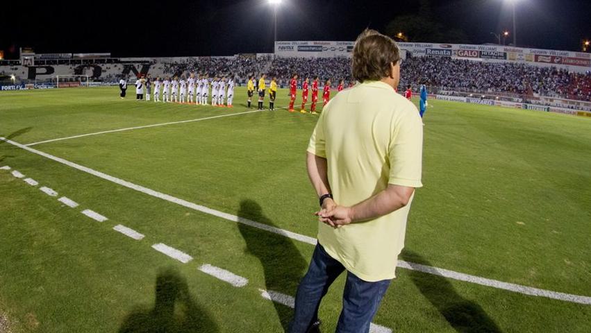 Guto Ferreira observa jogadores de Ponte Preta e América-RN: Bryan e Alexandro são os desfalques - PontePress/Victor Hafner