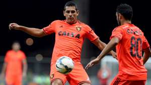 Cotado no Corinthians, Diego Souza, ex-Palmeiras, inicia conversa para renovar com Sport