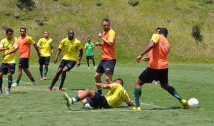 Série B: Atacante melhor que Eto’o, Obina, volta para partida contra Ponte Preta