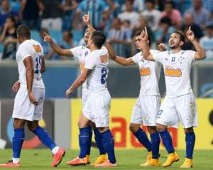 Cruzeiro põe a mão na taça e Corinthians tenta se manter em terceiro lugar