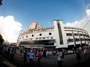 Na briga pelo título da Série B, Joinville e Ponte aumentam preço de ingressos e irritam torcedores