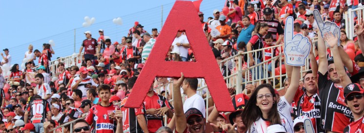 A torcida do Joinville comparece mais que a da Ponte Preta aos jogos