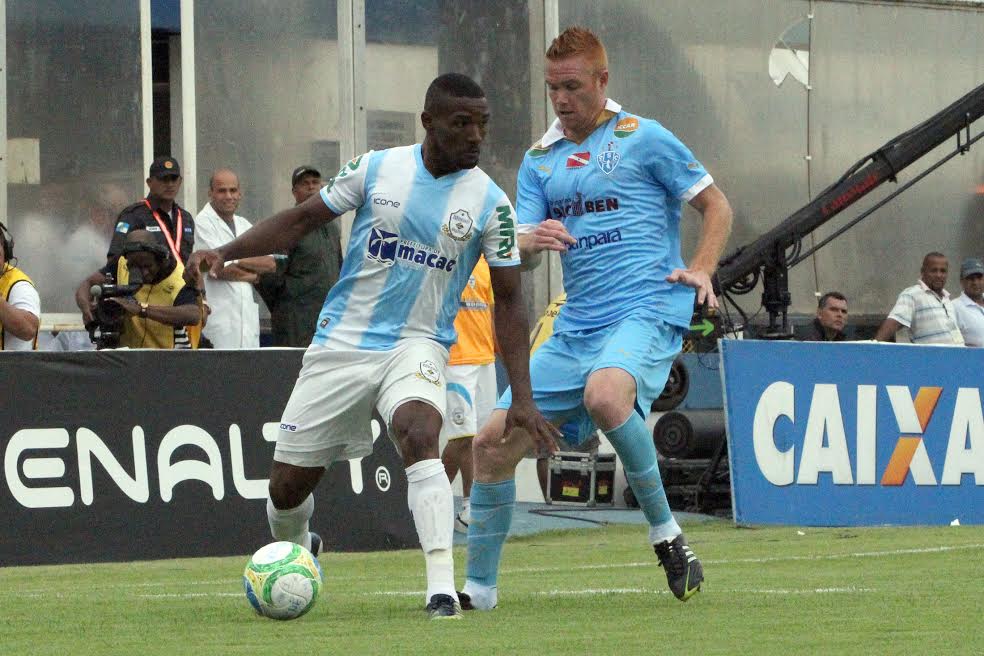 Charles é desfalque no Paysandu