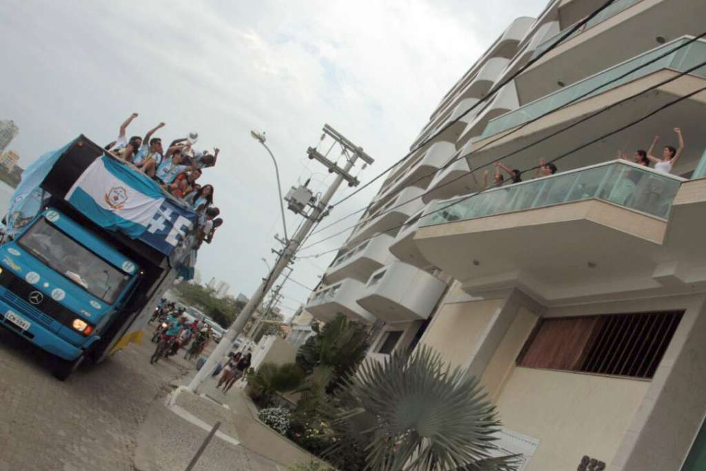 Série C: Campeão, Macaé volta para casa e desfila em trio elétrico 1 0002050045041 img