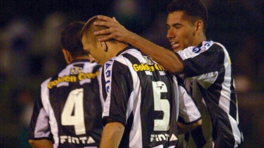 Botafogo perdeu para o São Paulo e foi rebaixado em 2002