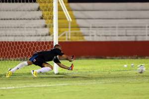Copa Paulista: Pendurado, João Lucas respira aliviado por estar garantido na final
