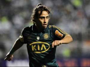 Ainda com dor, Valdivia deve desfalcar o Palmeiras