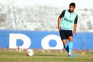 Felipão testa Alan Ruiz na vaga de Luan em treino do Grêmio