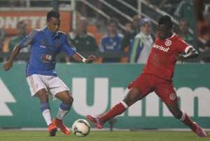 Com retrospecto favorável e tabu de 17 anos, Internacional enfrenta o desesperado Palmeiras no Beira Rio