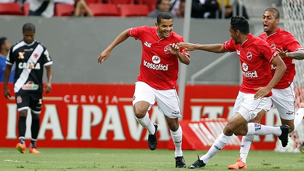 Vila Nova tenta surpreender a Portuguesa