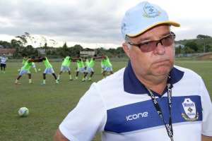 Carioca: Josué Teixeira chega a acordo com diretoria e fica no comando do Macaé