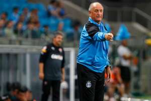 STJD pede 'esclarecimentos' a Felipão após acusações