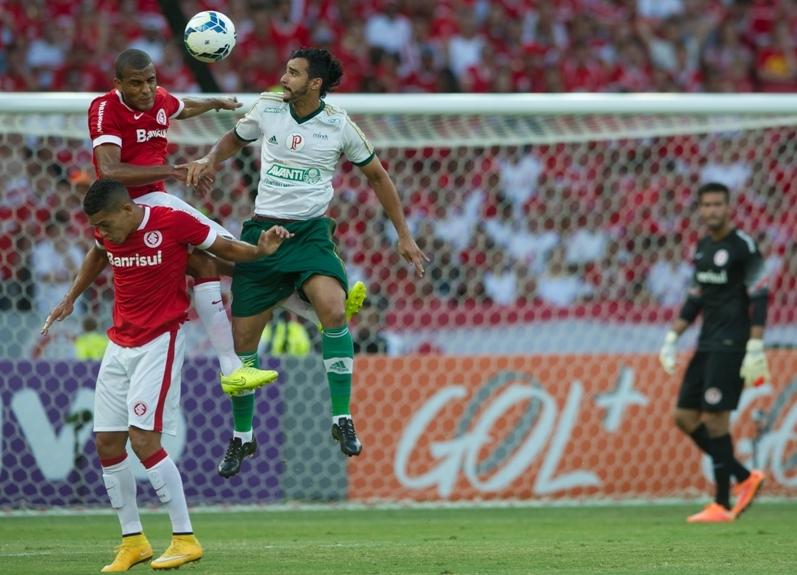 Internacional 3 x 1 Palmeiras - Valdívia coloca Colorado na Libertadores e afunda Verdão 2 0002050046382 img