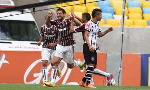 Diretoria do Fluminense faz reunião após as críticas de Fred