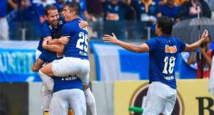 Everton Ribeiro é eleito o craque do Brasileirão