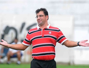 Marcelo Martelotte foi Campeão Estadual com o Santa Cruz, mas se transferiu para o rival Sport