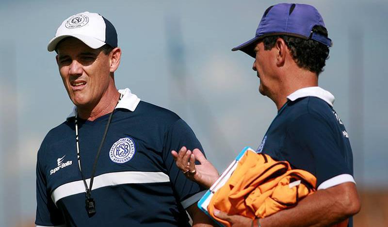 O São Bento venceu o combinado de Itu por 6 a 0 no estádio Walter Ribeiro