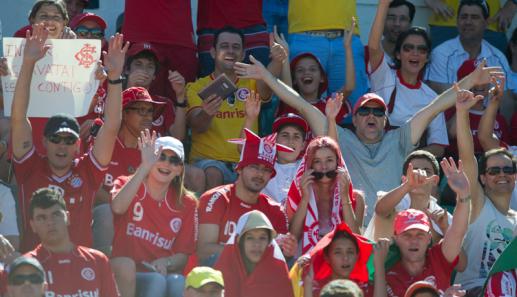 Torcida do Colorado foi maioria no Estádio Orlando Scarpelli, em Florianópolis