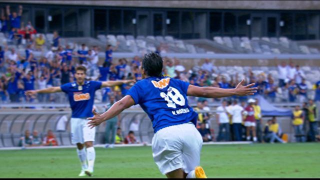 Marcelo Moreno, mais uma vez, marcou para a Raposa