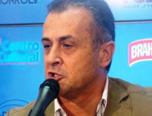 Técnico Charles Fabian acusa jogadores de corpo mole no Bahia montado pelo incompetente Ocimar Bolicenho