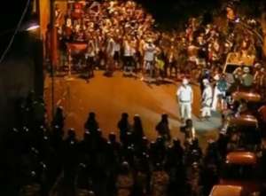 Torcida do Vitória tenta invadir vestiários, cartola conta 