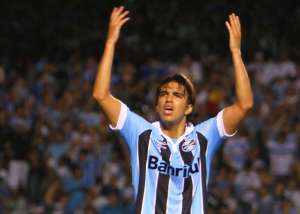 Felipão pede retorno de Marcelo Moreno, mas veta presença de Kleber no Grêmio