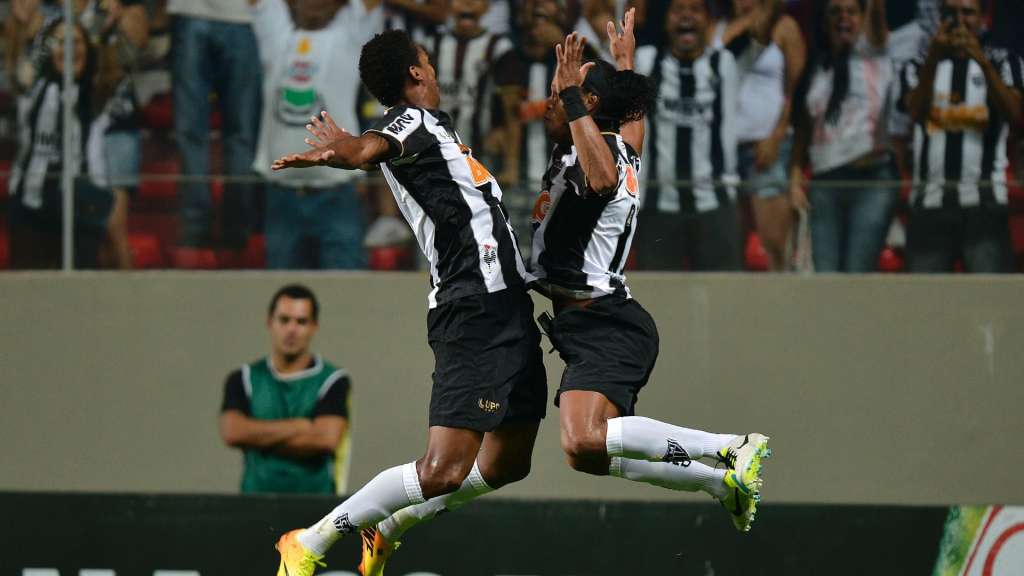 Ao lado de Ronaldinho Gaúcho, Jô foi um dos destaques na campanha da Libertadores