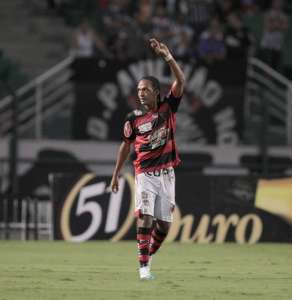 Exclusivo! Fábio Santos deixa Rio Claro para fechar com Ponte Preta