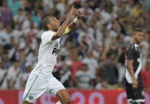 Amaral, volante do Goiás, é o primeiro reforço do Palmeiras